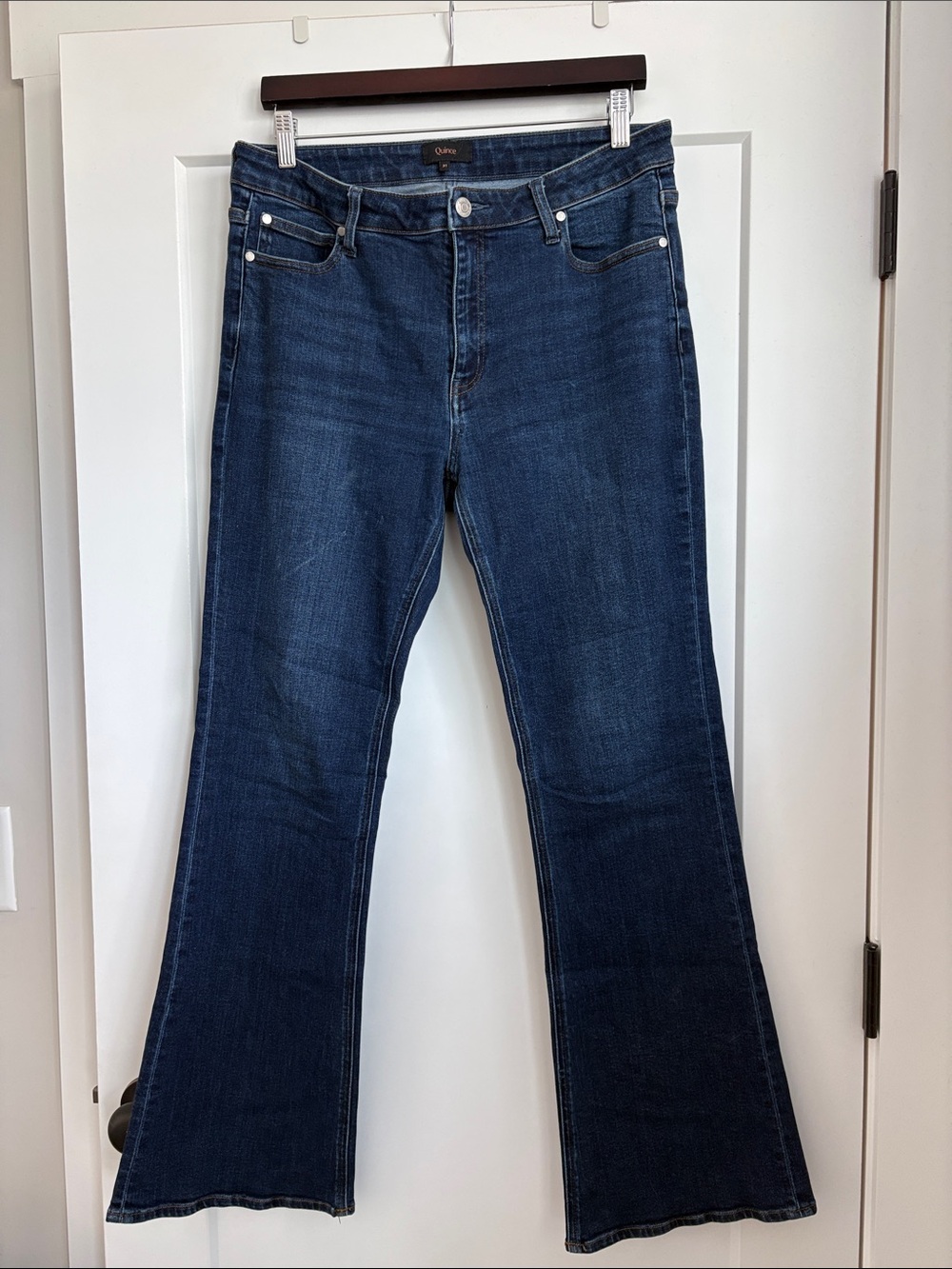 Quince Luna Stretch Flare Jeans 31L (Long) in Midnight Blue